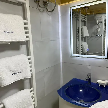 Old Town Guri Guest house