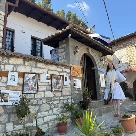 Old Town Guri Guest house