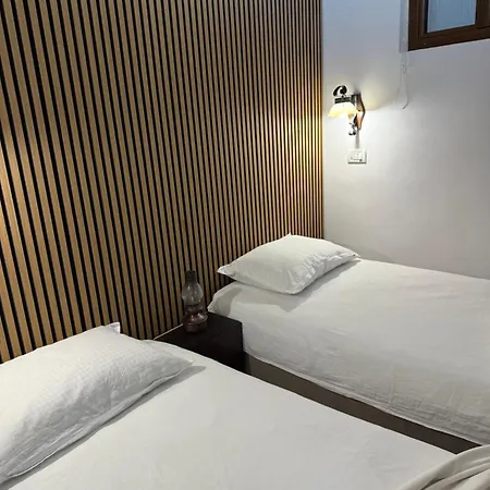 게스트하우스 Old Town Guri 베라트