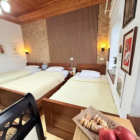 게스트하우스 Old Town Guri 베라트