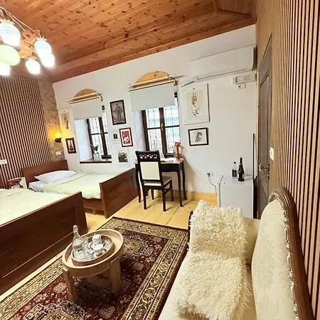 게스트하우스 Old Town Guri 3*